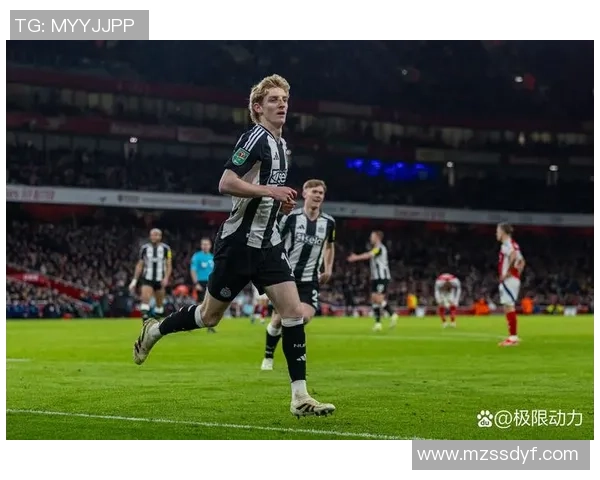 半场：阿森纳0-1维拉，卡什小视点腾空破门，埃泽进球无效